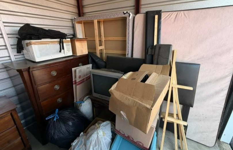 babylon storage unit cleanout