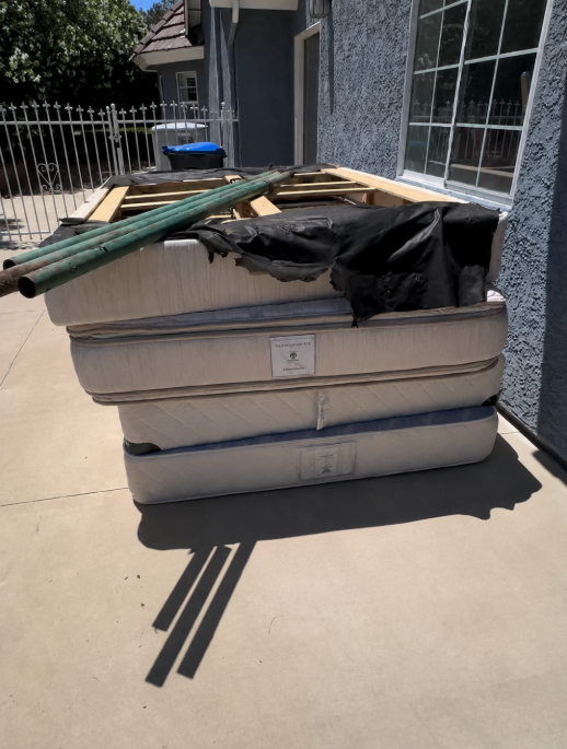 Residential Junk Removal mattress removal huntington